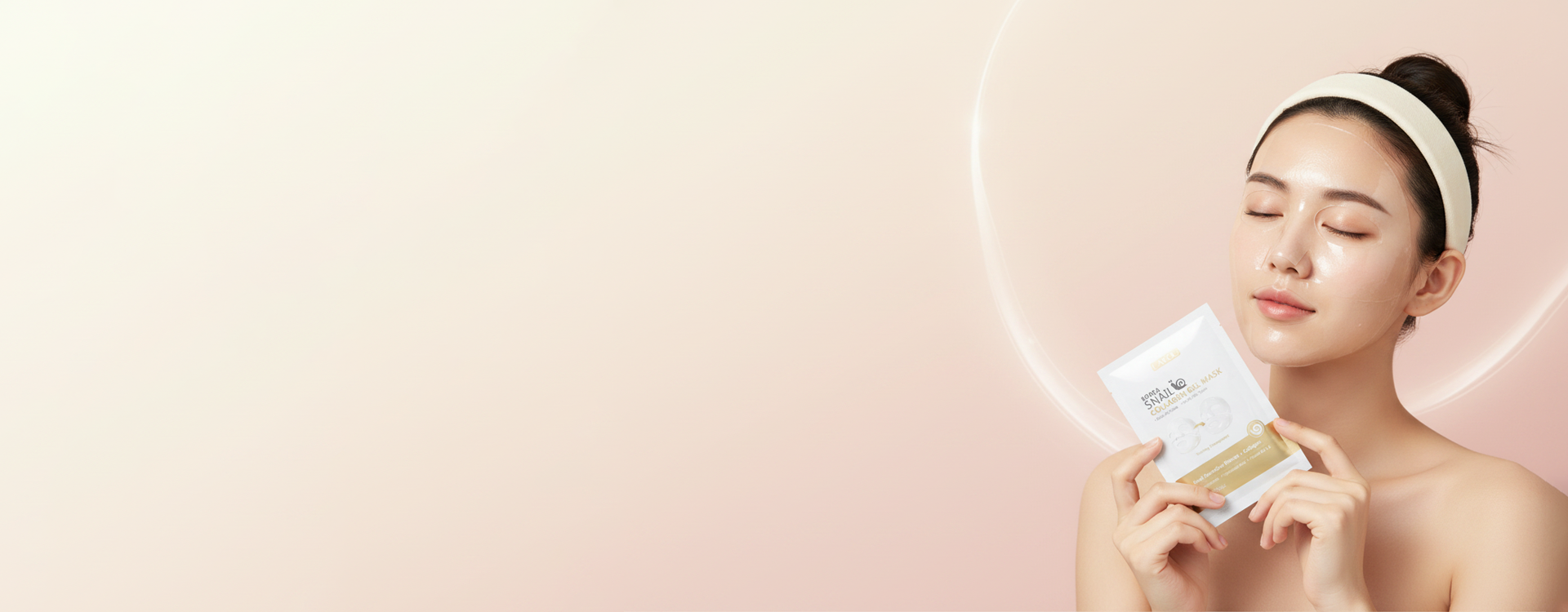 Hydrating Collagen Night Mask Banner - Model on Rightslider_item_LjneBU